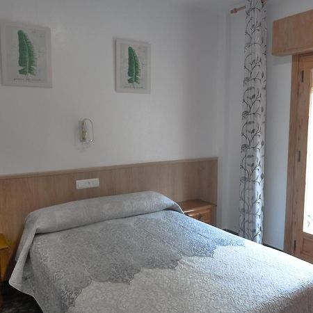 Apartamentos Casa Fermina - A 2 Horas De Las Pistas De Esqui Тревелес Экстерьер фото