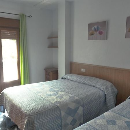 Apartamentos Casa Fermina - A 2 Horas De Las Pistas De Esqui Тревелес Экстерьер фото
