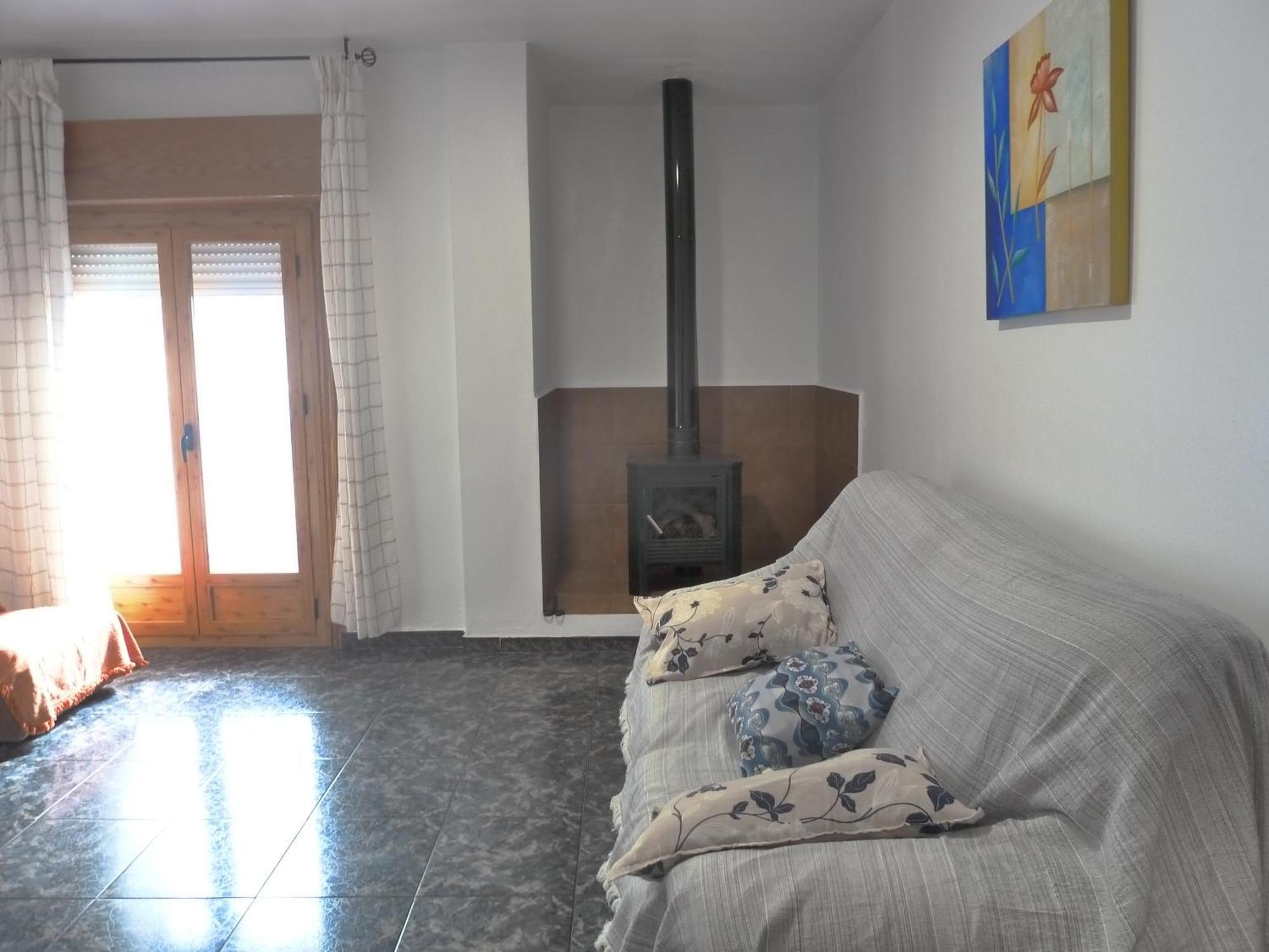 Apartamentos Casa Fermina - A 2 Horas De Las Pistas De Esqui Тревелес Экстерьер фото