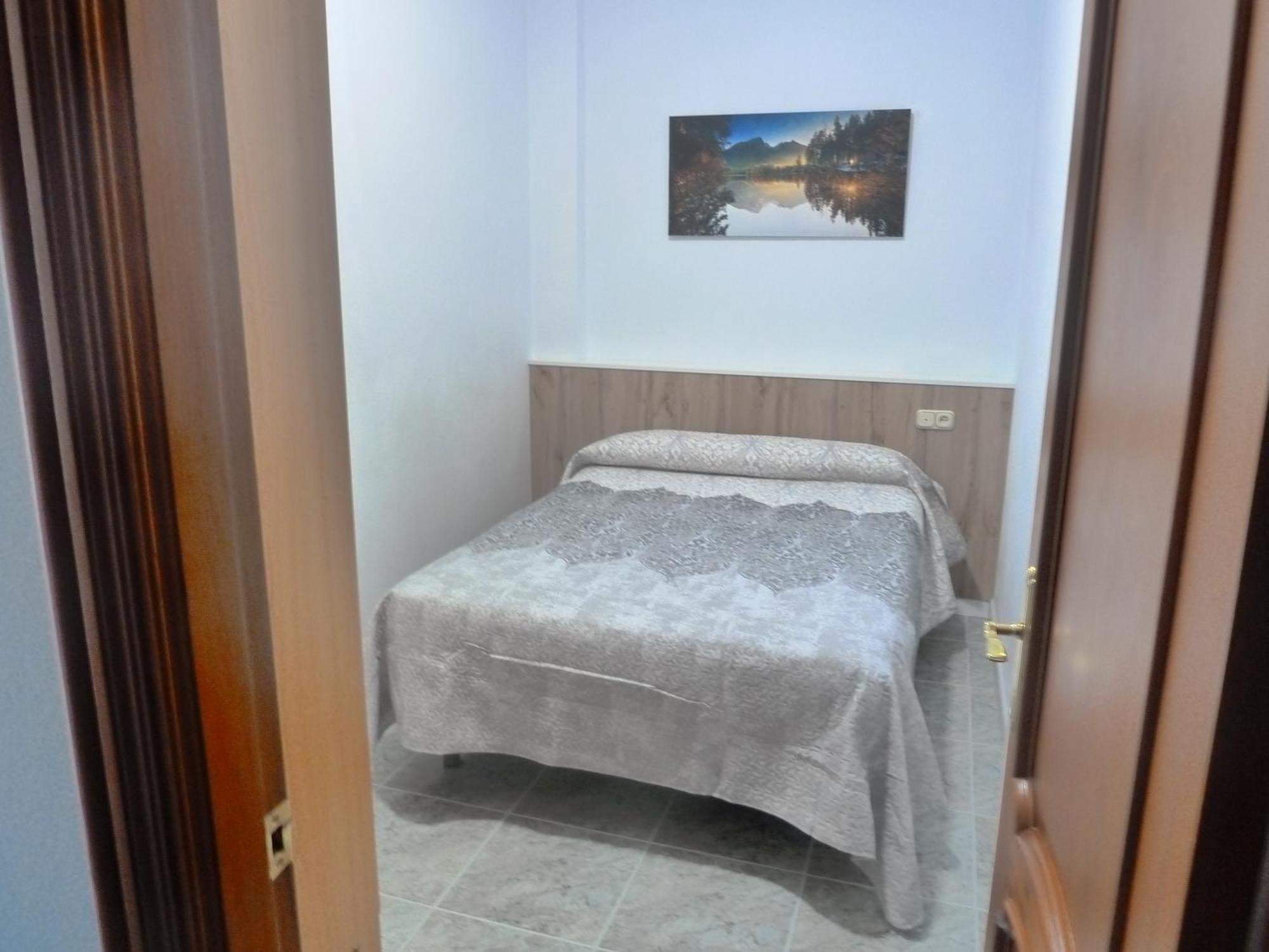 Apartamentos Casa Fermina - A 2 Horas De Las Pistas De Esqui Тревелес Экстерьер фото